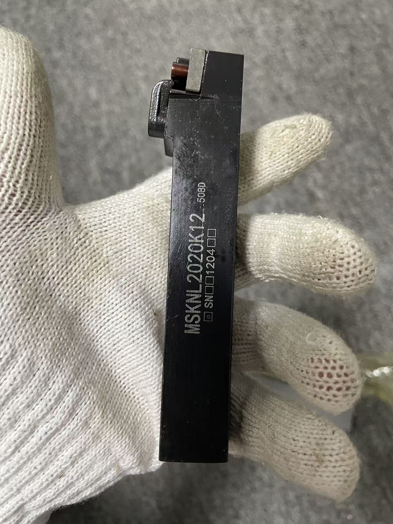 高效硬质合金铣刀：模具加工提效的关键选择