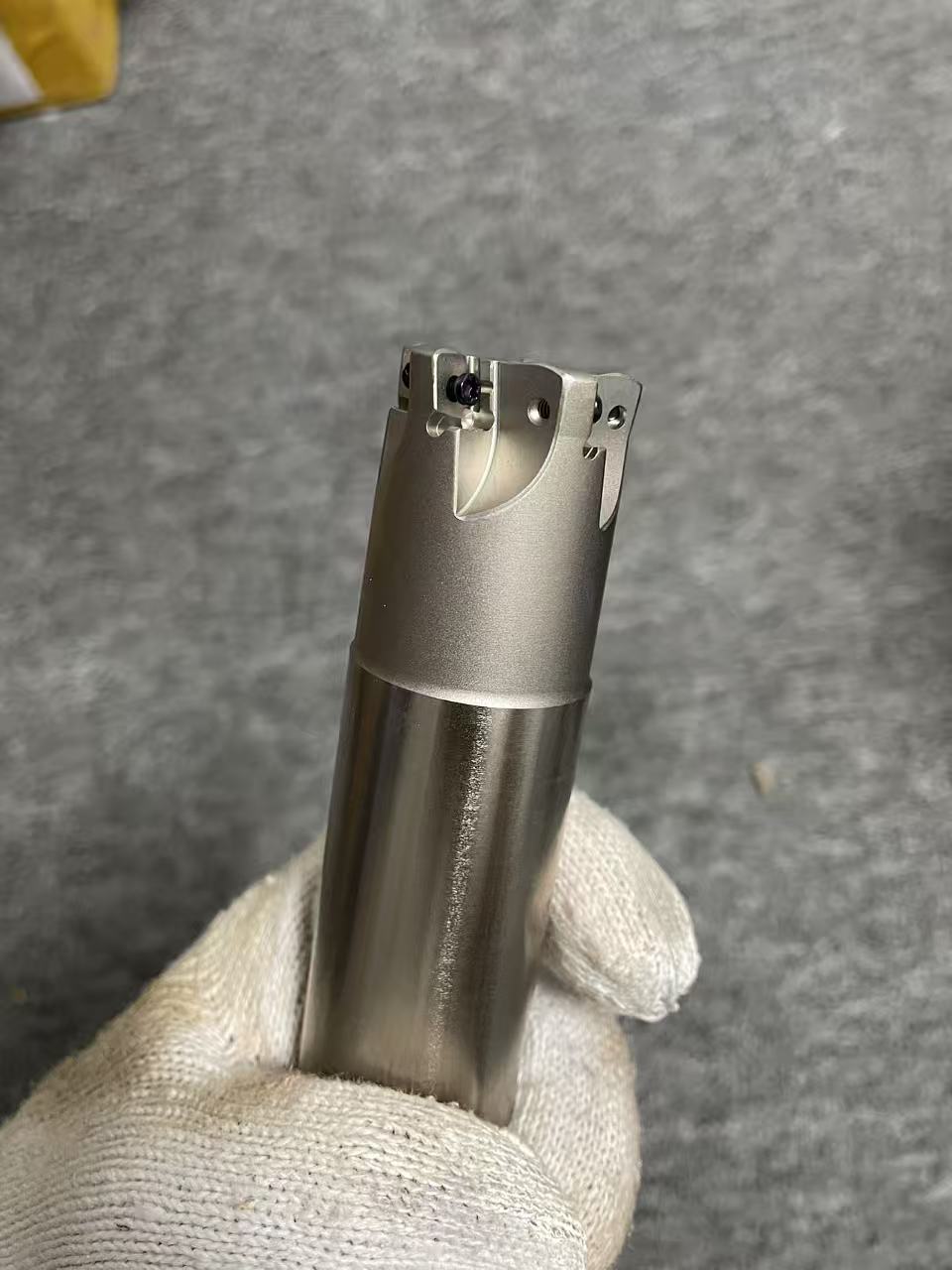 切削液与冷却油管对加工质量的影响